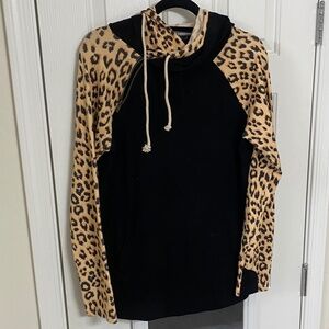 Ampersand Black and Leopard Pullover Hoody (L)